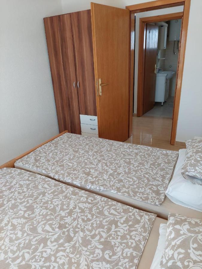 Apartman Vucemil 오레비츠 외부 사진